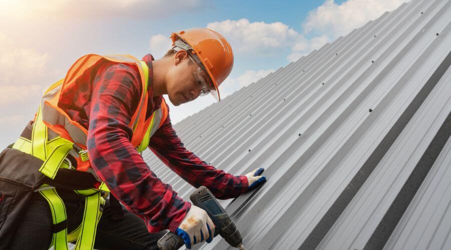 Professional gutter cleaning in East Liberty, OH
